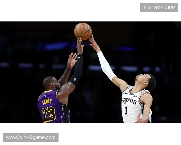文班亚马新秀赛季封盖震撼NBA历史 他的护筐统治力已超越邓肯奥尼尔时代